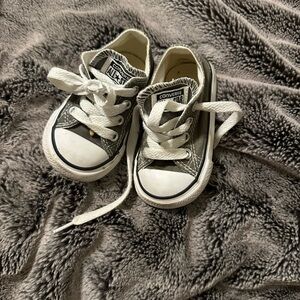 Converse baby shoes size 4 - grey